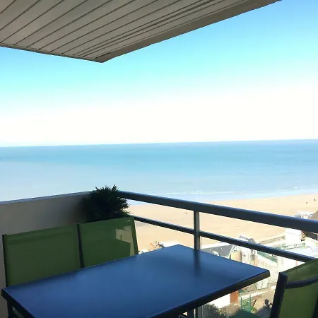 Appartement, Vue A 150m De La