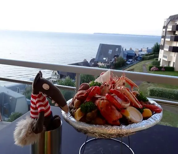 Appartement, Vue A 150m De La トルヴィル＝シュル＝メール