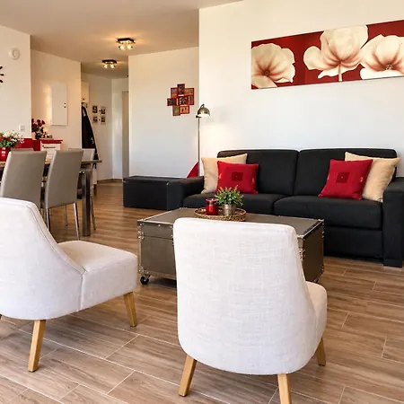 Appartement, Vue A 150m De La