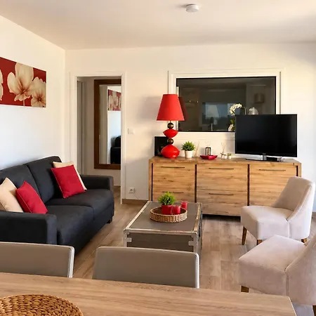 Appartement, Vue A 150m De La Apartman