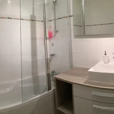 Appartement, Vue A 150m De La