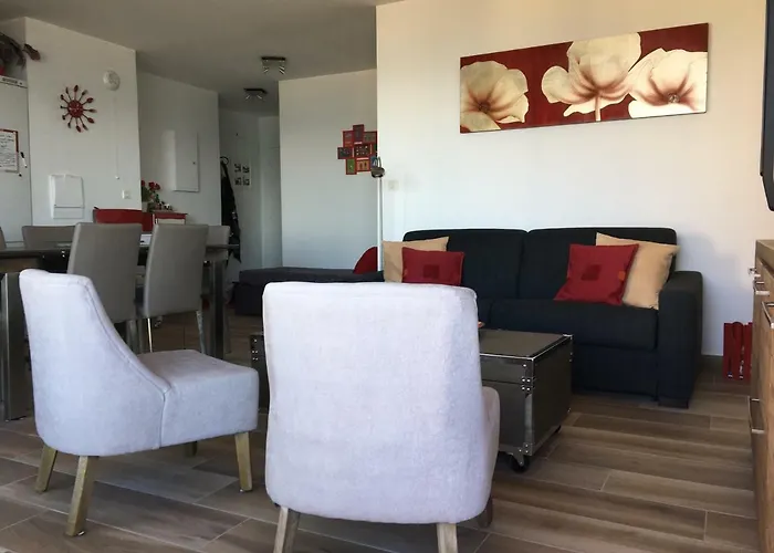 Appartement, Vue A 150m De La